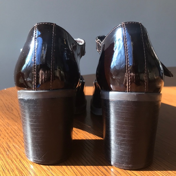 Amanda Smith Patent Leather T-Strap Heels - Picture 5 of 6